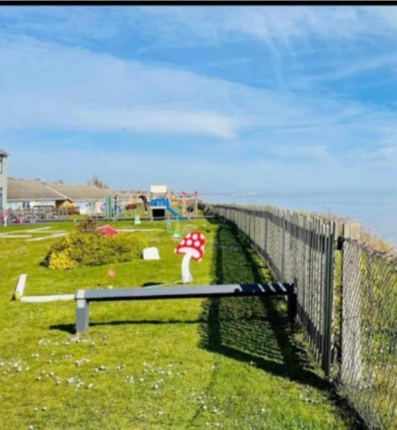 Clifftop Villa 47 Corton  ภายนอก รูปภาพ